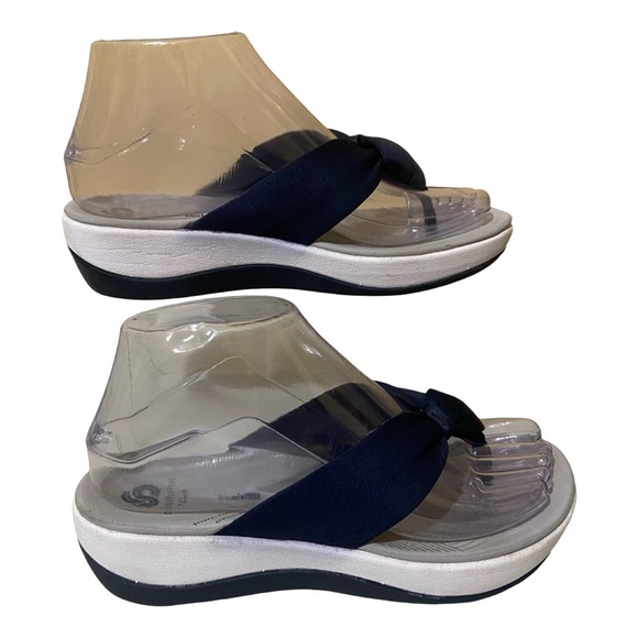Cloudsteppers by Clarks Arla Glison Navy Blue Fabric Flip Flop - Picture 5 of 9